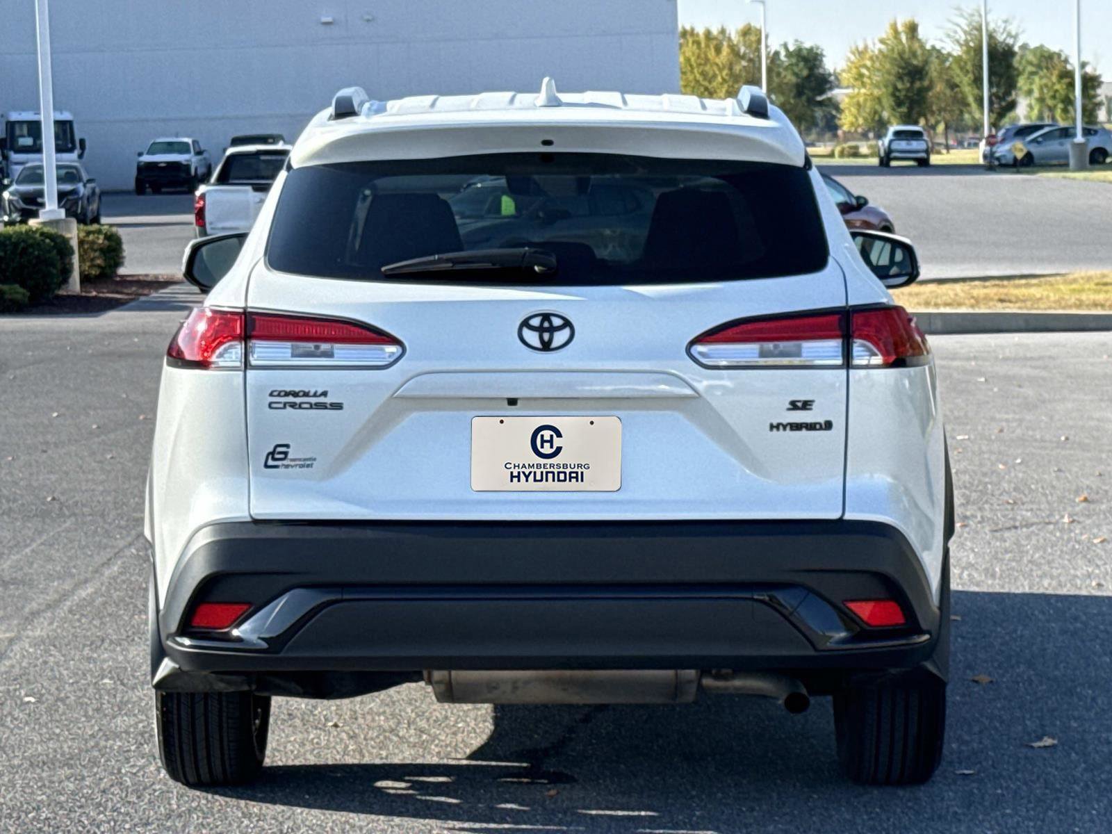 Used 2024 Toyota Corolla Cross SE image 26