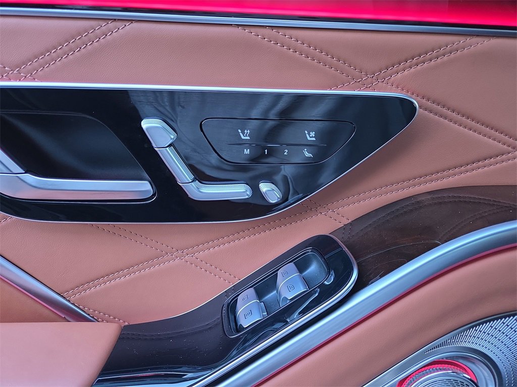 Certified 2024 Mercedes-Benz Maybach S 580 4MATIC image 16