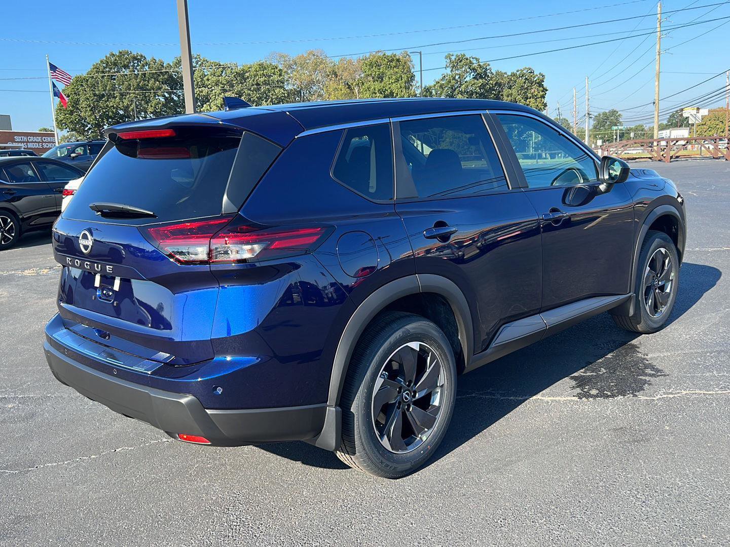 New 2026 Nissan Rogue SV image 4