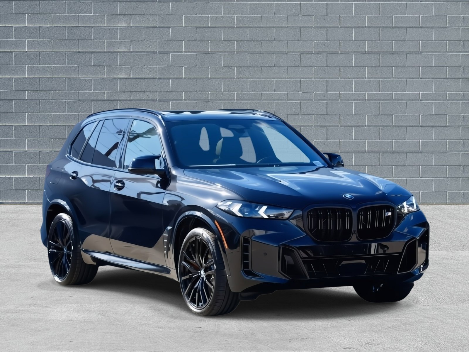 Used 2026 BMW X5 M60i AWD/4WD image 1