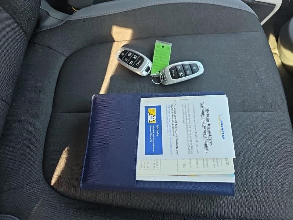 Used 2024 Hyundai Ioniq 5 SEL image 7