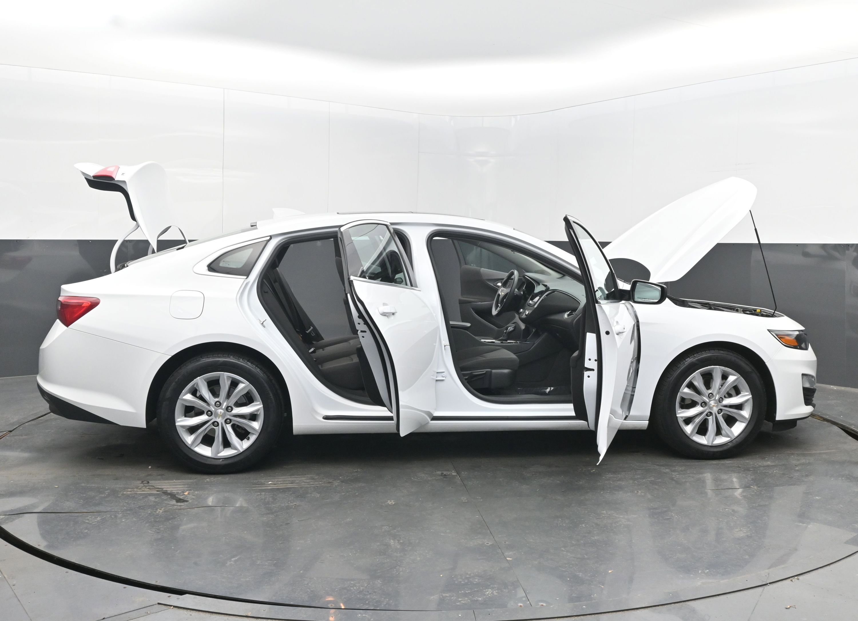 Used 2024 Chevrolet Malibu LT image 49