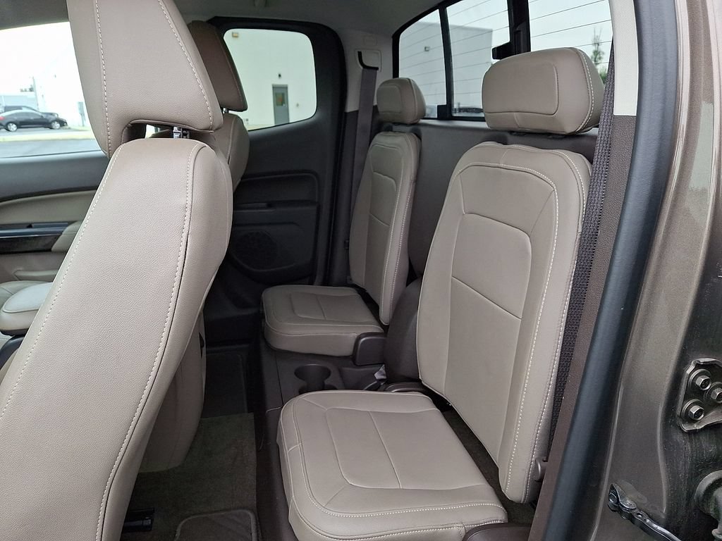 Used 2016 GMC Canyon SLT w/ Driver Alert Package AWD/4WD image 10