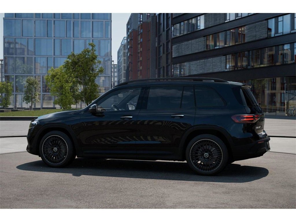 Used 2024 Mercedes-Benz EQB 300 4MATIC image 32