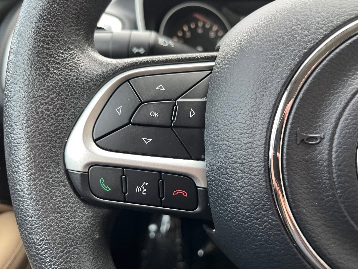 Used 2018 Jeep Compass Sport image 23