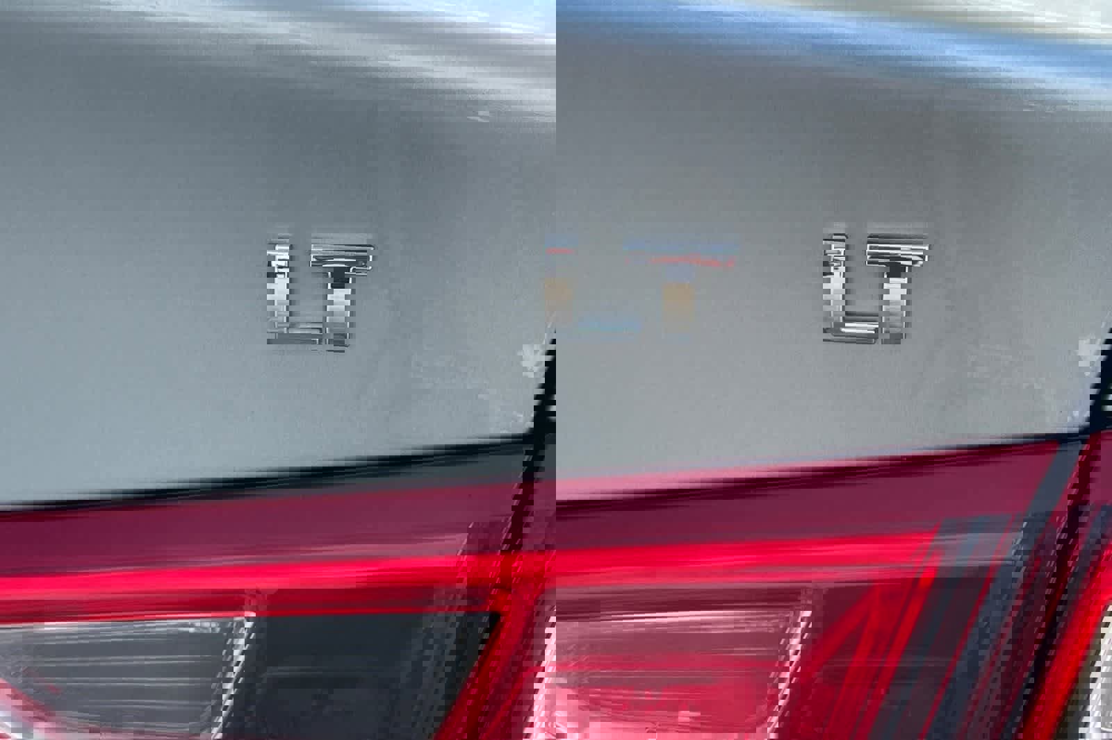 Used 2024 Chevrolet Malibu LT image 17