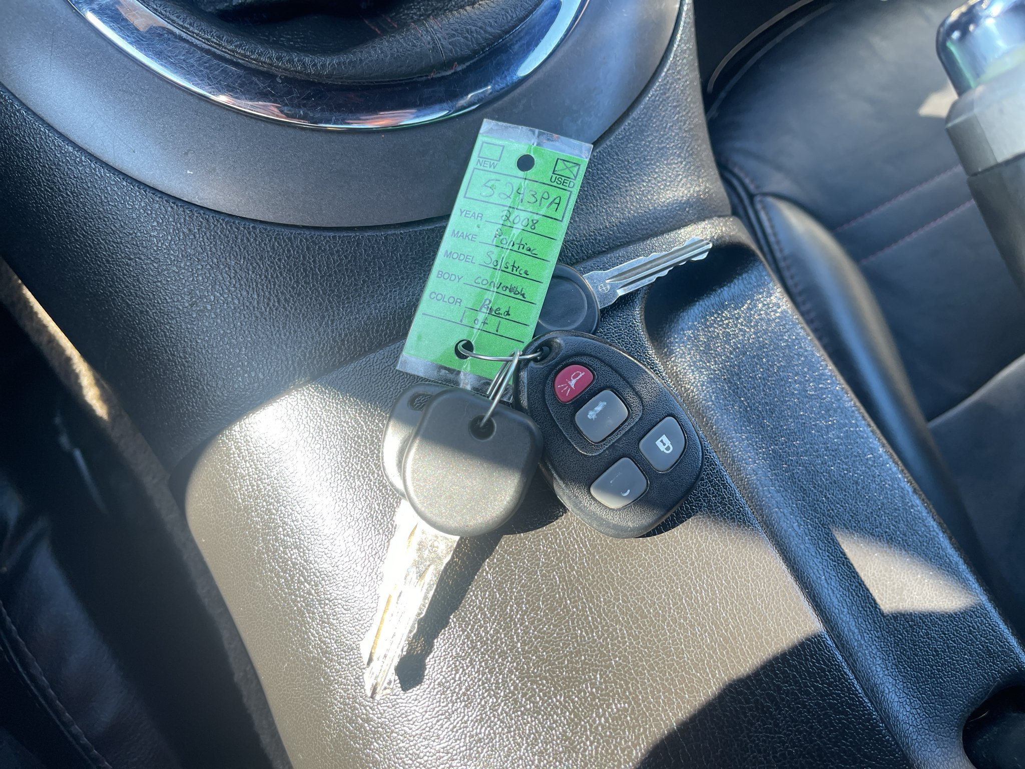 Used 2008 Pontiac Solstice GXP w/ Premium Package RWD image 17