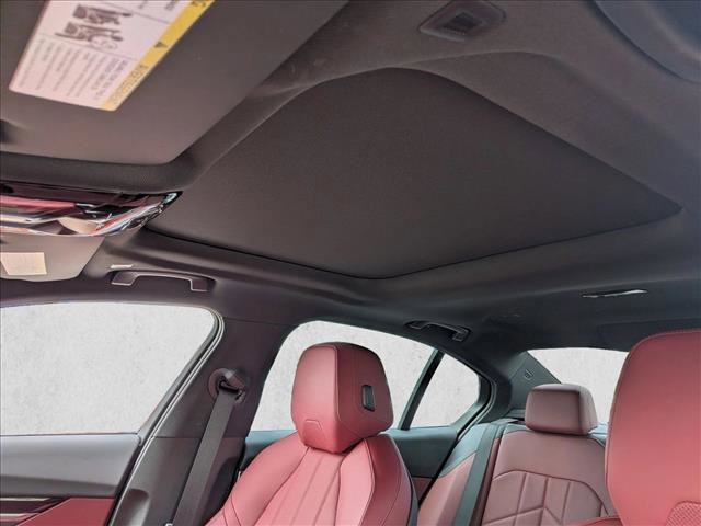 Used 2026 BMW 530i w/ M Sport Package RWD image 22
