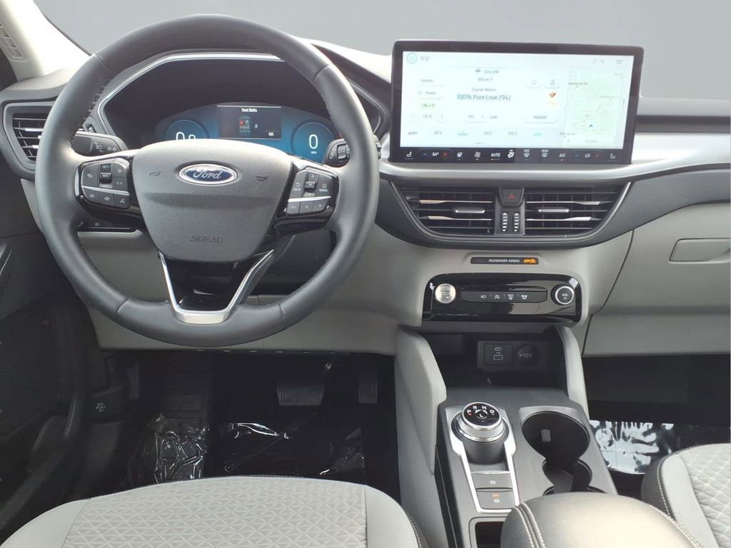 Used 2023 Ford Escape Active w/ Tech Pack #2 image 4
