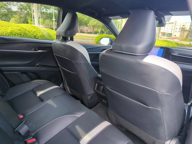 Used 2025 Toyota Camry SE FWD image 22