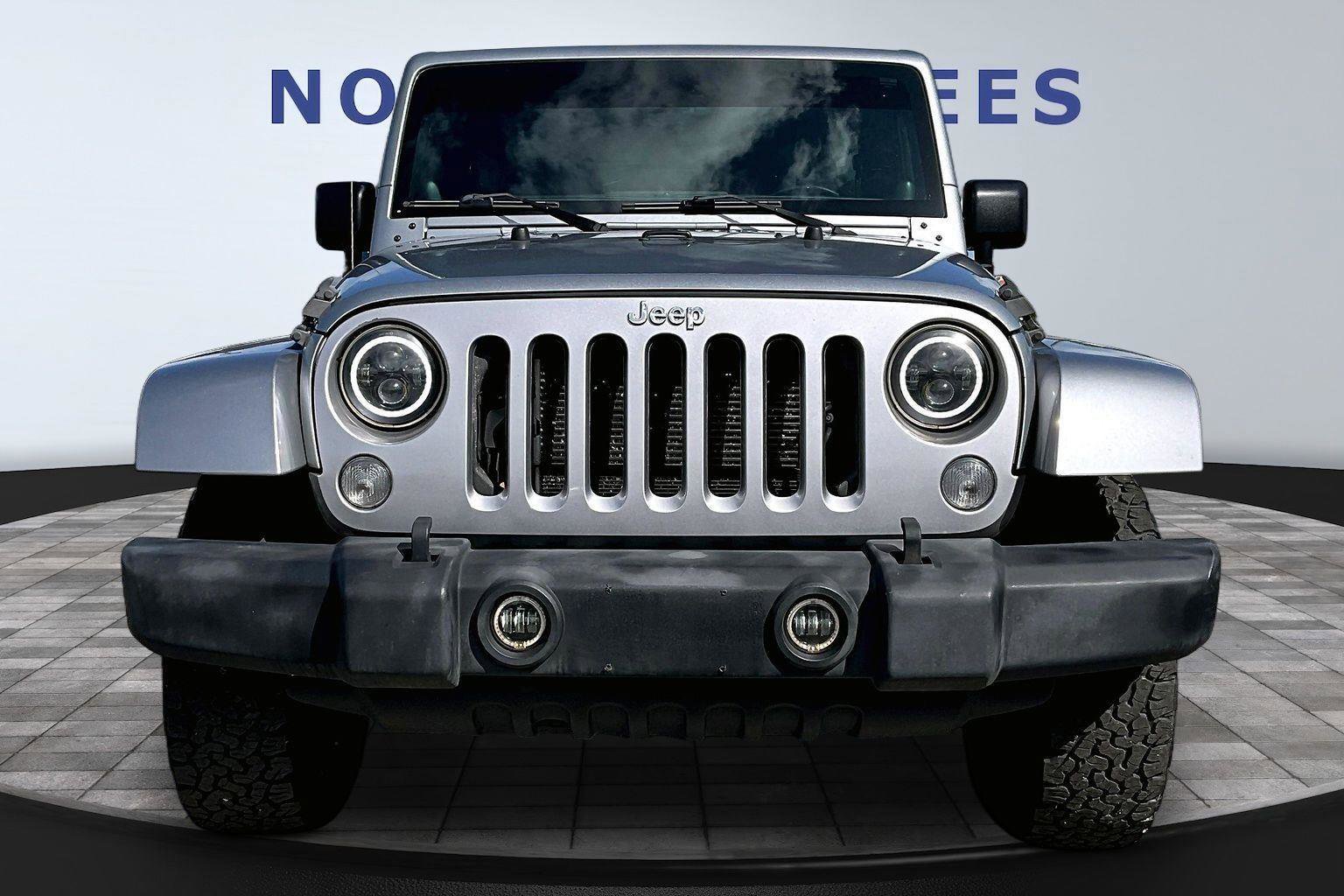 Used 2014 Jeep Wrangler Unlimited Rubicon w/ Dual Top Group AWD/4WD image 2