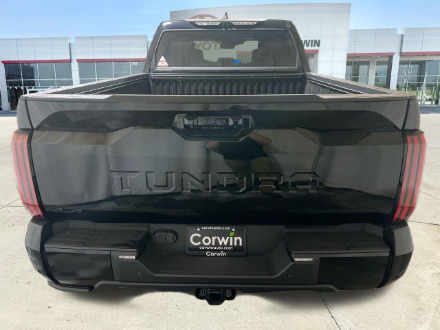 Used 2025 Toyota Tundra Platinum AWD/4WD image 7