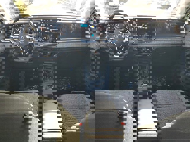 Certified 2025 Volkswagen Tiguan S image 11