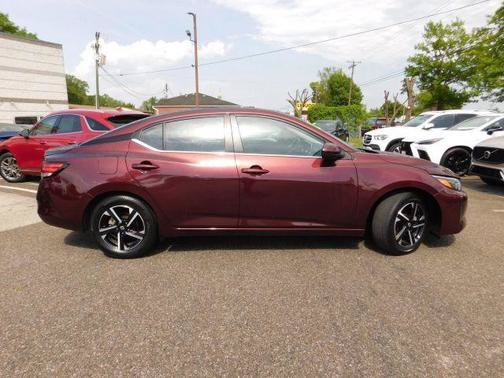 Used 2025 Nissan Sentra SV FWD image 4