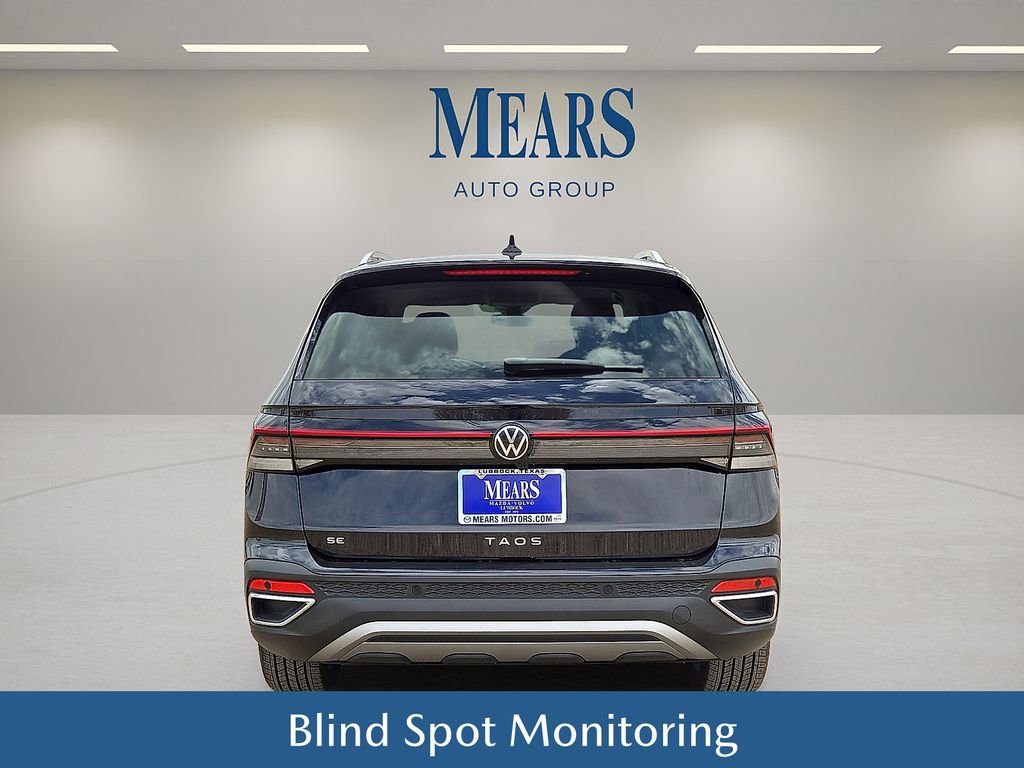 Used 2026 Volkswagen Taos SE FWD image 5