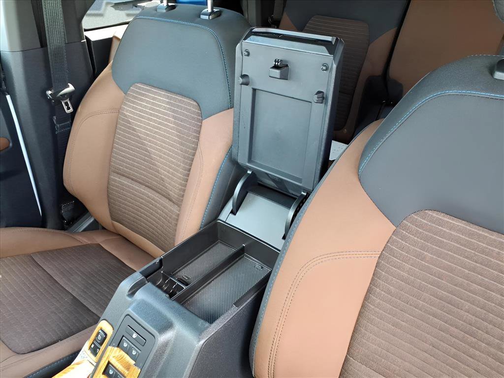 Used 2023 Ford Bronco Outer Banks image 21