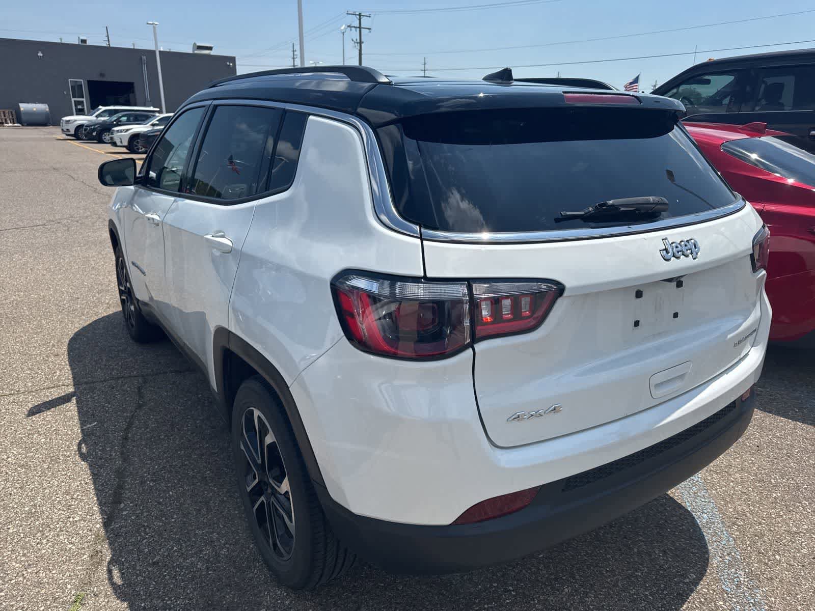 Used 2022 Jeep Compass Limited AWD/4WD image 26