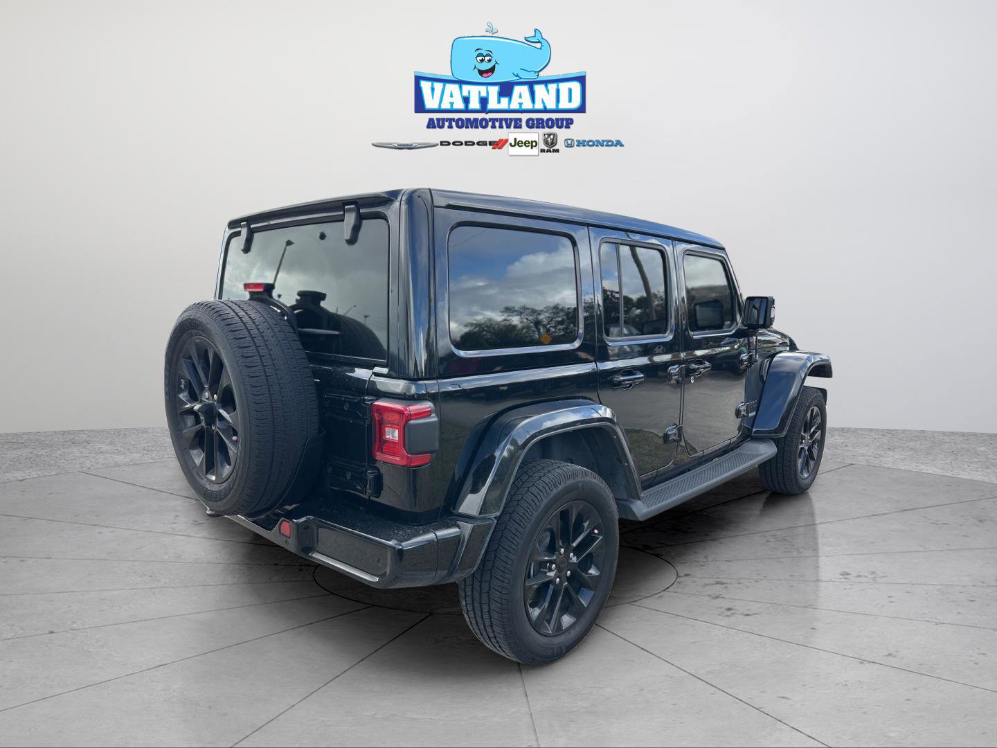 Certified 2022 Jeep Wrangler Unlimited Sahara image 5
