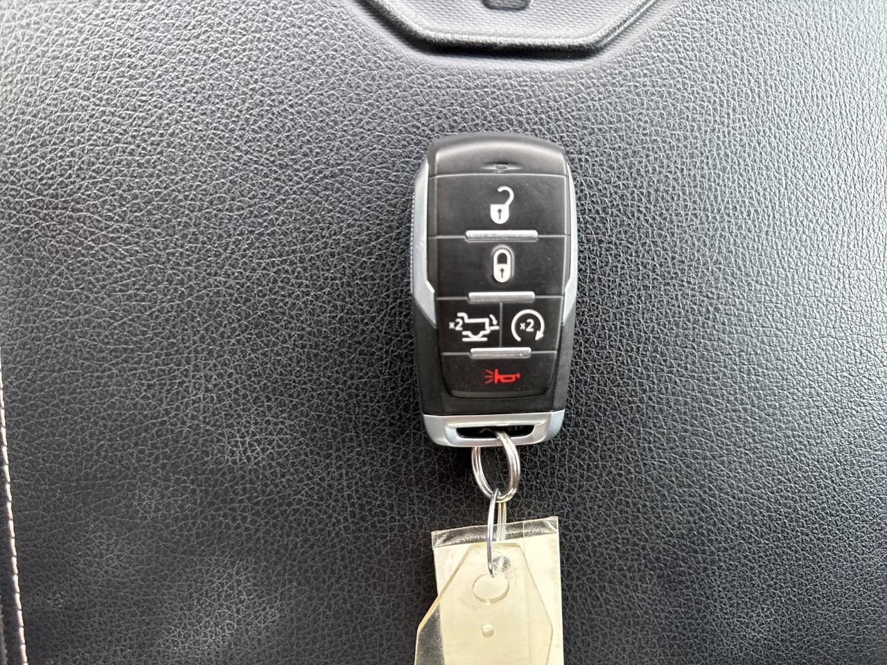 Used 2022 RAM 1500 Laramie AWD/4WD image 26