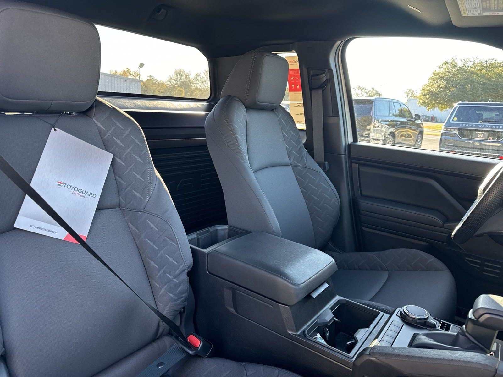 New 2024 Toyota Tacoma SR AWD/4WD image 31