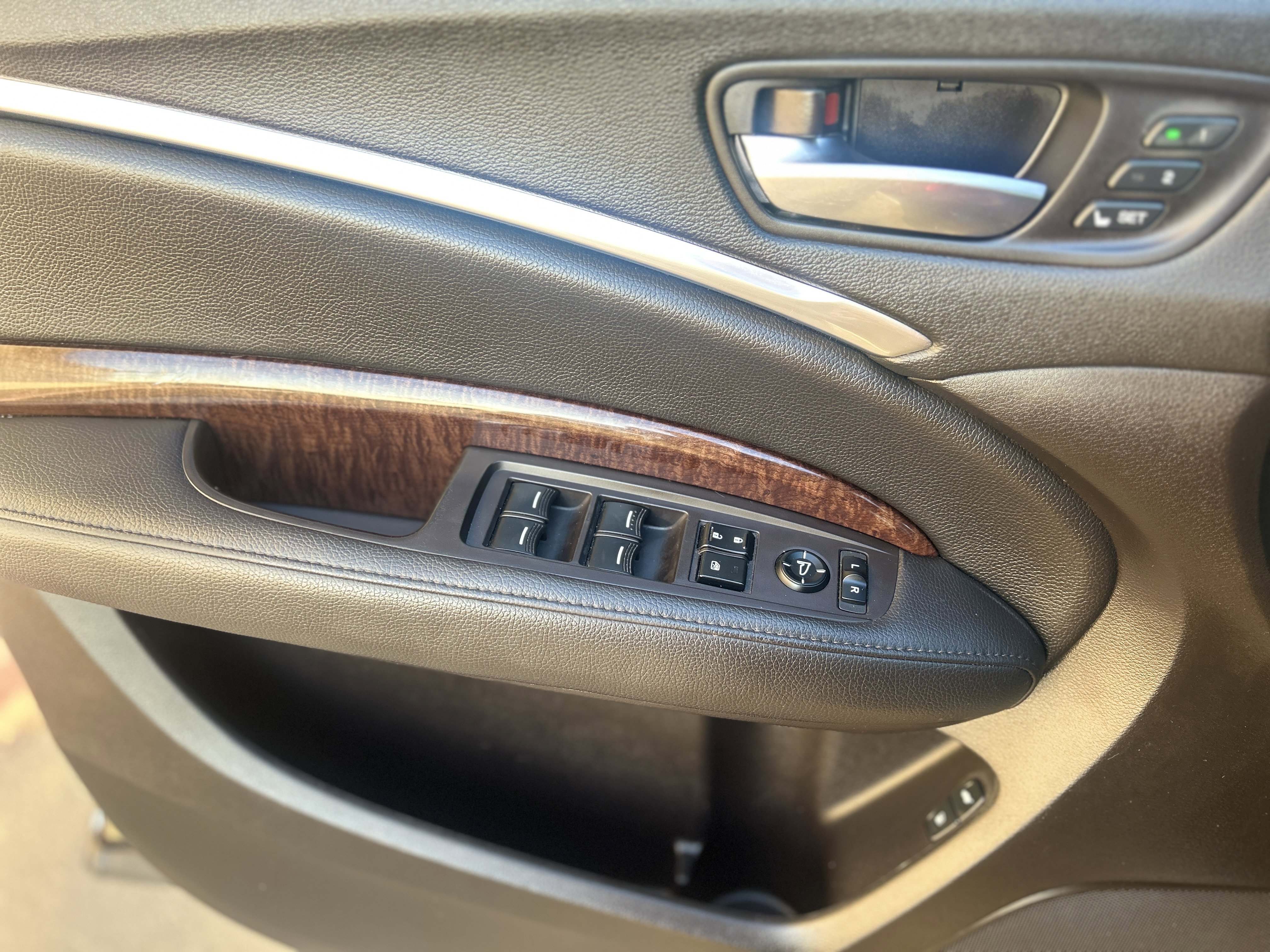 Used 2020 Acura MDX SH-AWD image 20