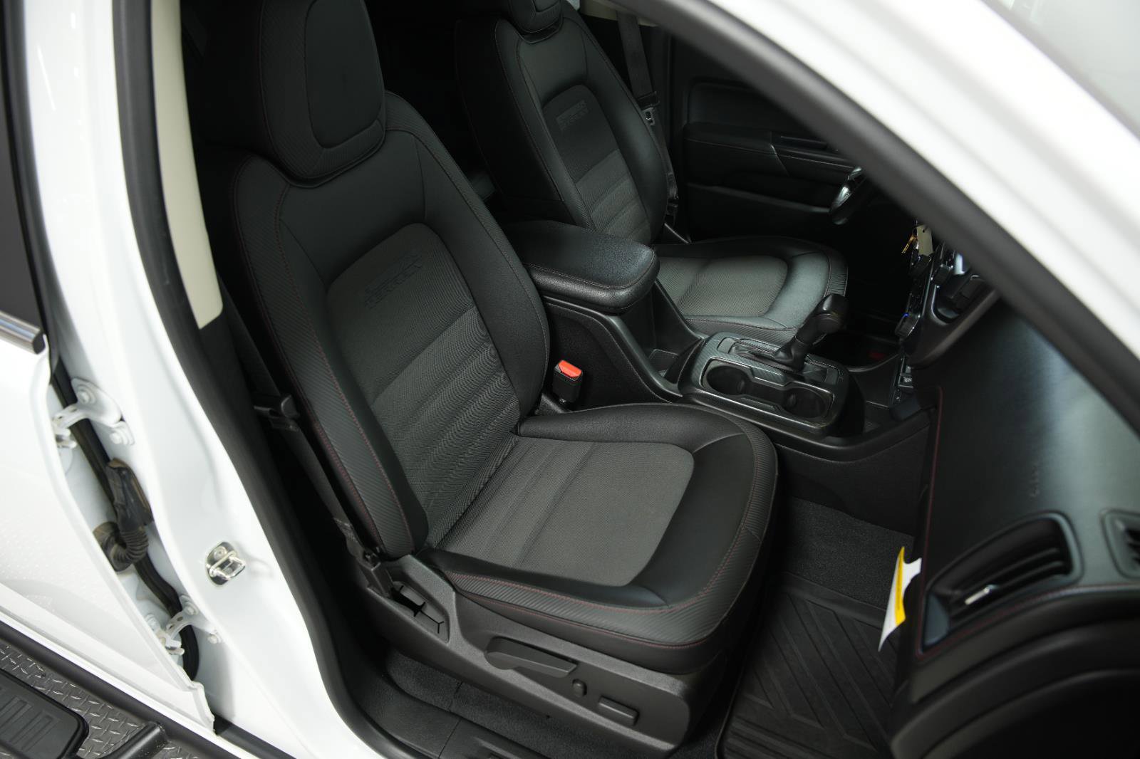 Used 2019 GMC Canyon All Terrain w/ Trailering Package AWD/4WD image 18