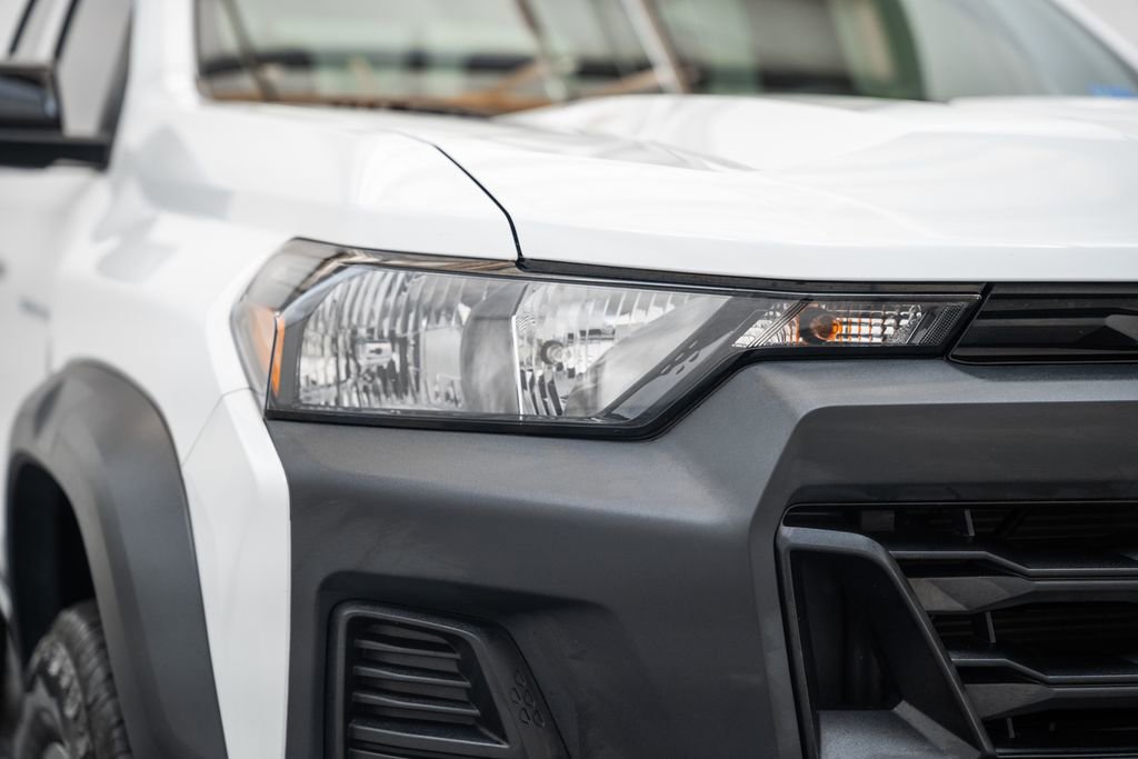 Used 2023 Chevrolet Colorado Trail Boss w/ LPO, Dark Essentials Package AWD/4WD image 13