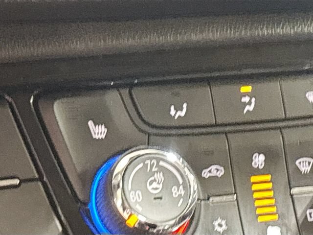 Used 2018 Buick Encore Essence AWD/4WD image 15