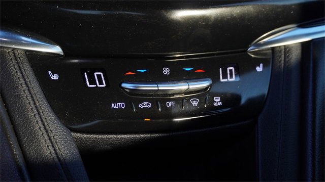 Used 2020 Cadillac XT6 Premium Luxury image 26