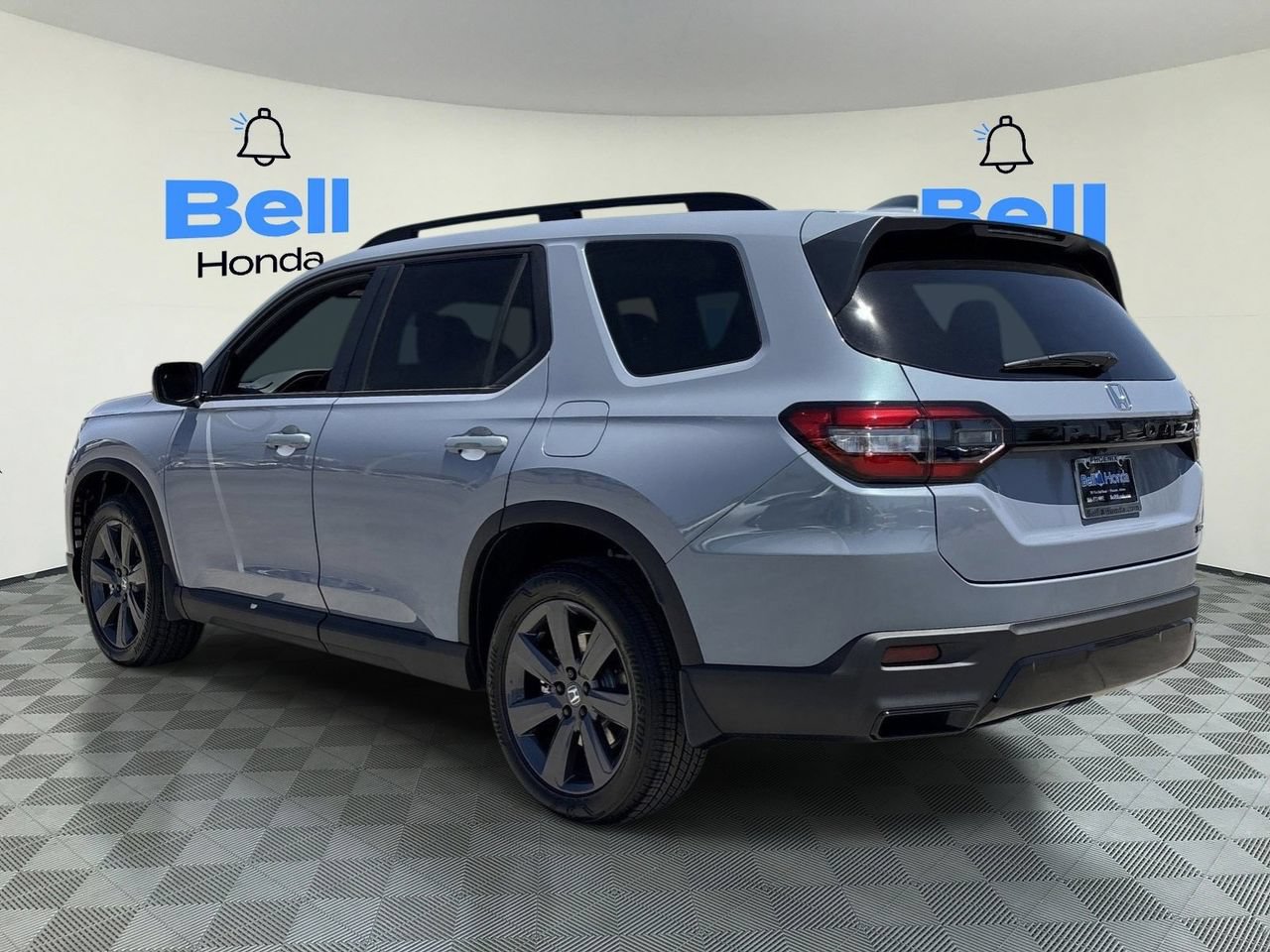 New 2026 Honda Pilot Sport image 2