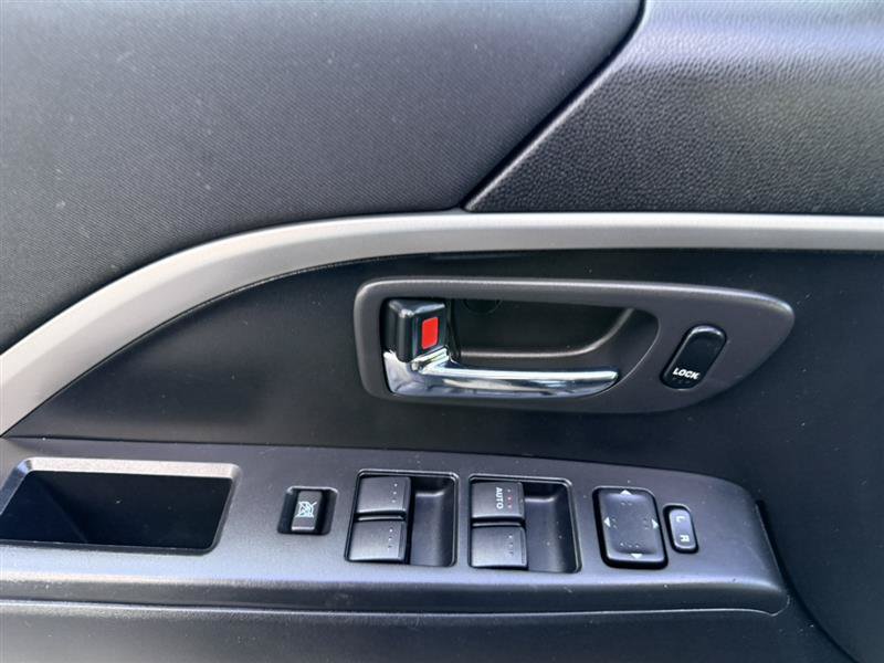 Used 2013 MAZDA MAZDA5 Sport FWD image 28
