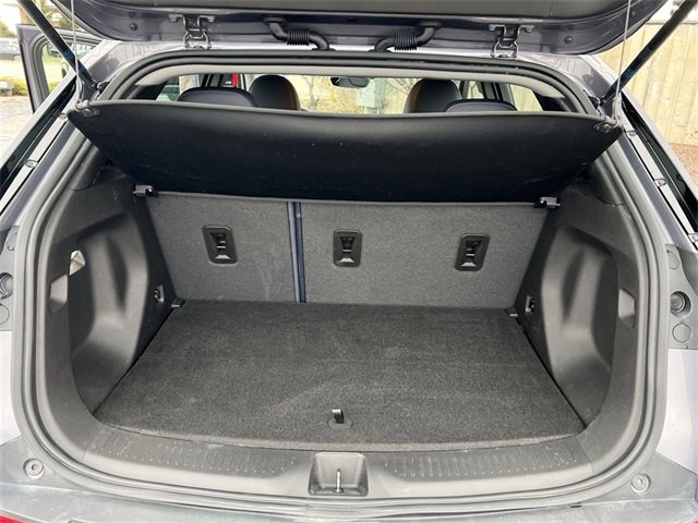 Used 2023 Chevrolet Bolt EUV Premier image 18