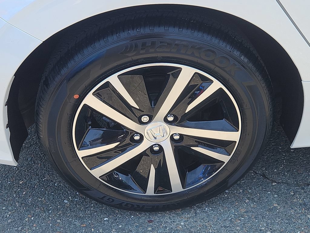 Certified 2024 Honda Civic LX image 9