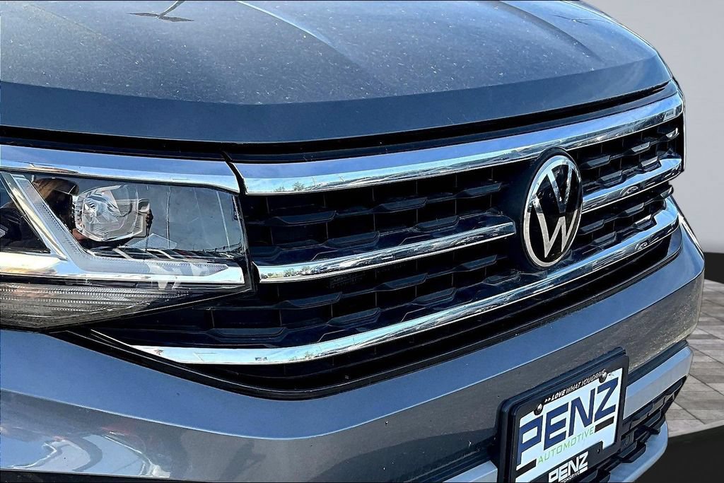 Used 2023 Volkswagen Atlas Cross Sport SE AWD/4WD image 28