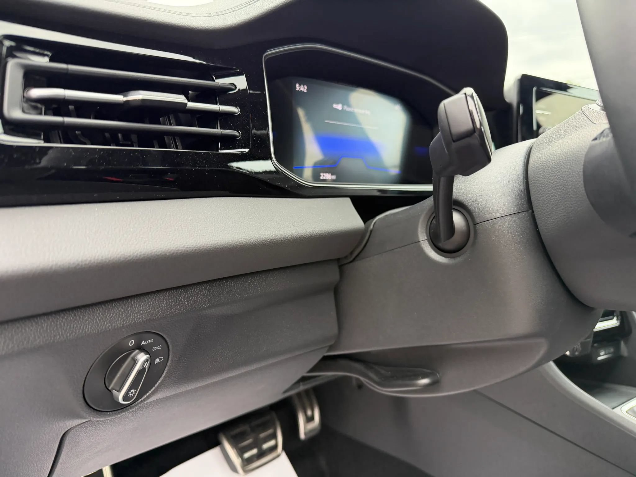Used 2026 Volkswagen Jetta Sport FWD image 20