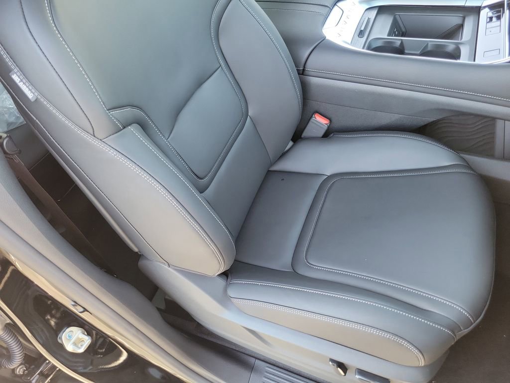 New 2026 Nissan Armada SV image 11