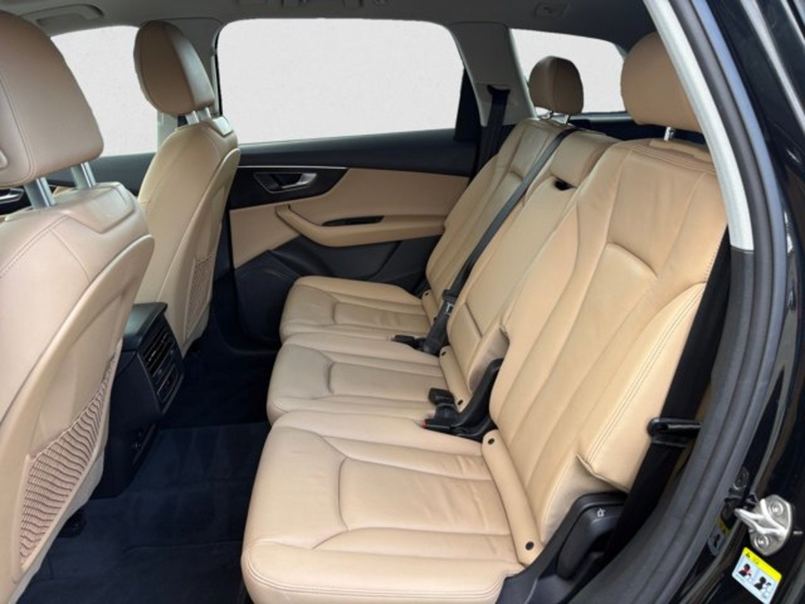 Used 2023 Audi Q7 2.0T Premium w/ Convenience Package AWD/4WD image 18