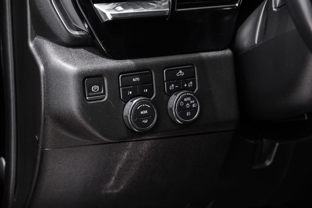 Used 2023 Chevrolet Silverado 1500 RST w/ Redline Edition AWD/4WD image 27