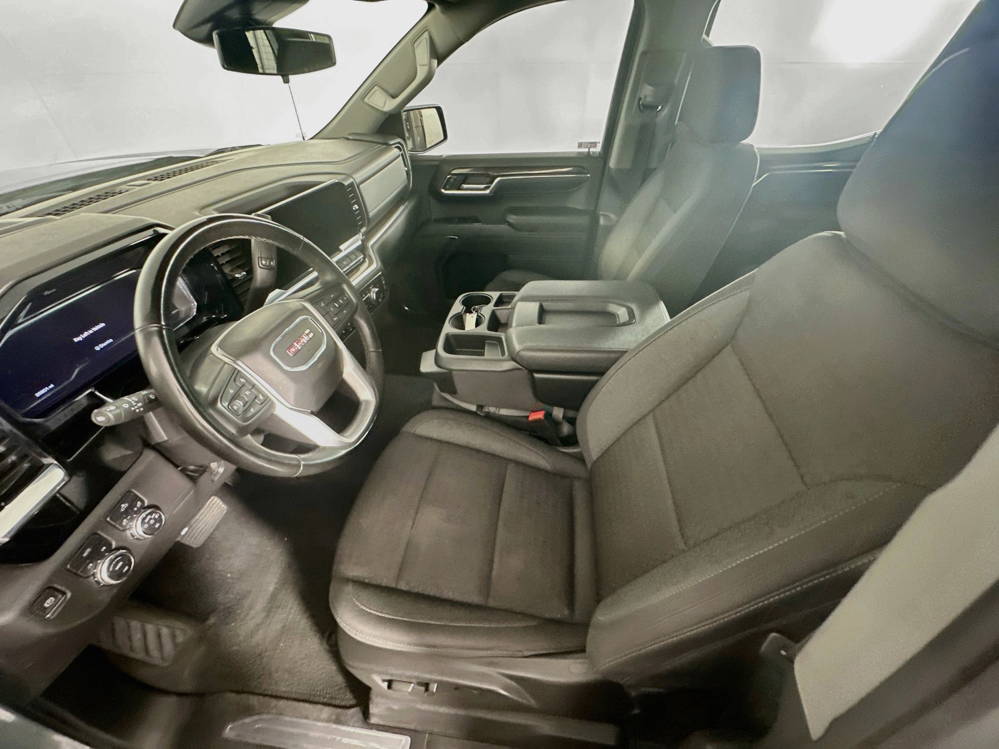 Used 2024 GMC Sierra 1500 Elevation AWD/4WD image 13