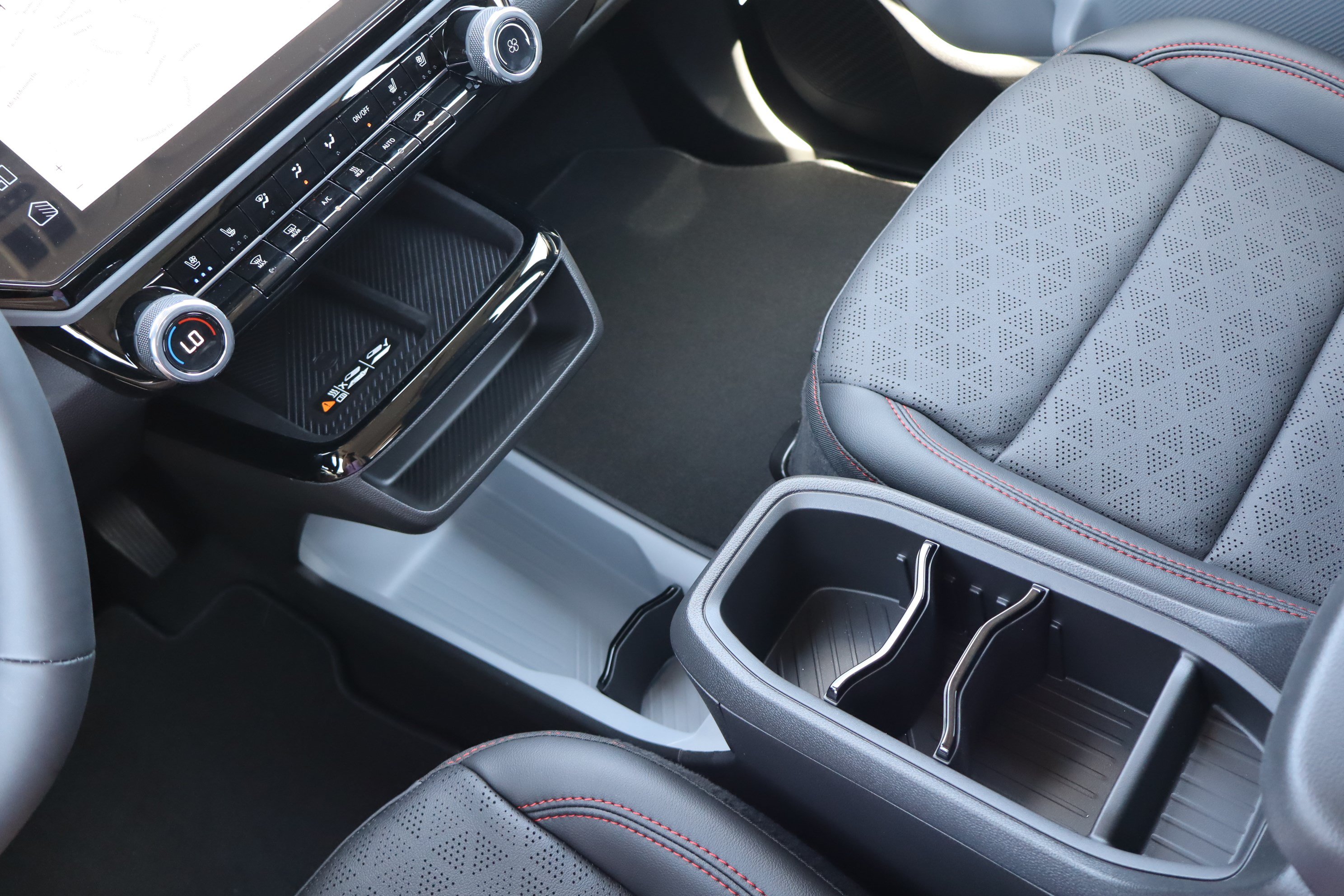 New 2027 Chevrolet Bolt RS w/ Technology Package FWD image 18