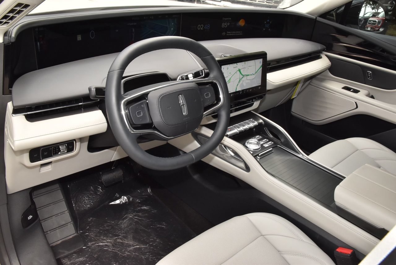 New 2026 Lincoln Nautilus Premier AWD/4WD image 34