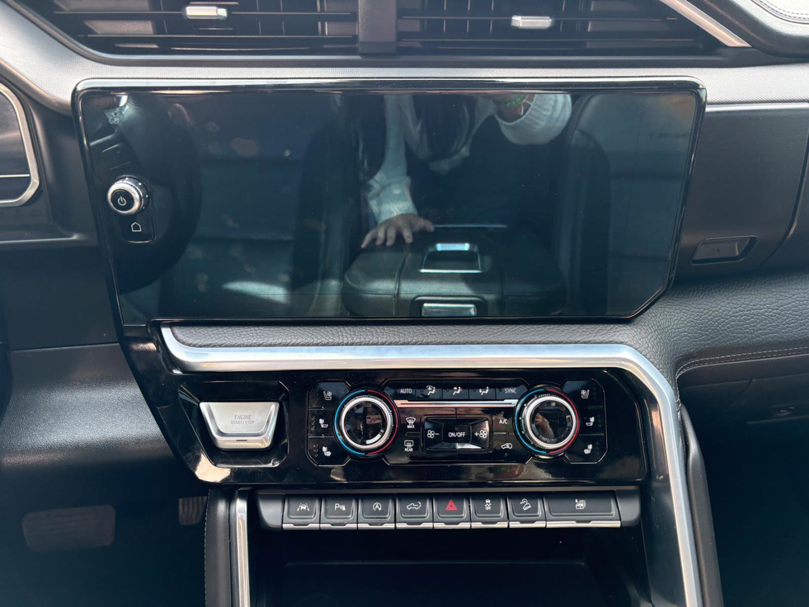 Used 2022 GMC Sierra 1500 Denali w/ Denali Reserve Package image 23