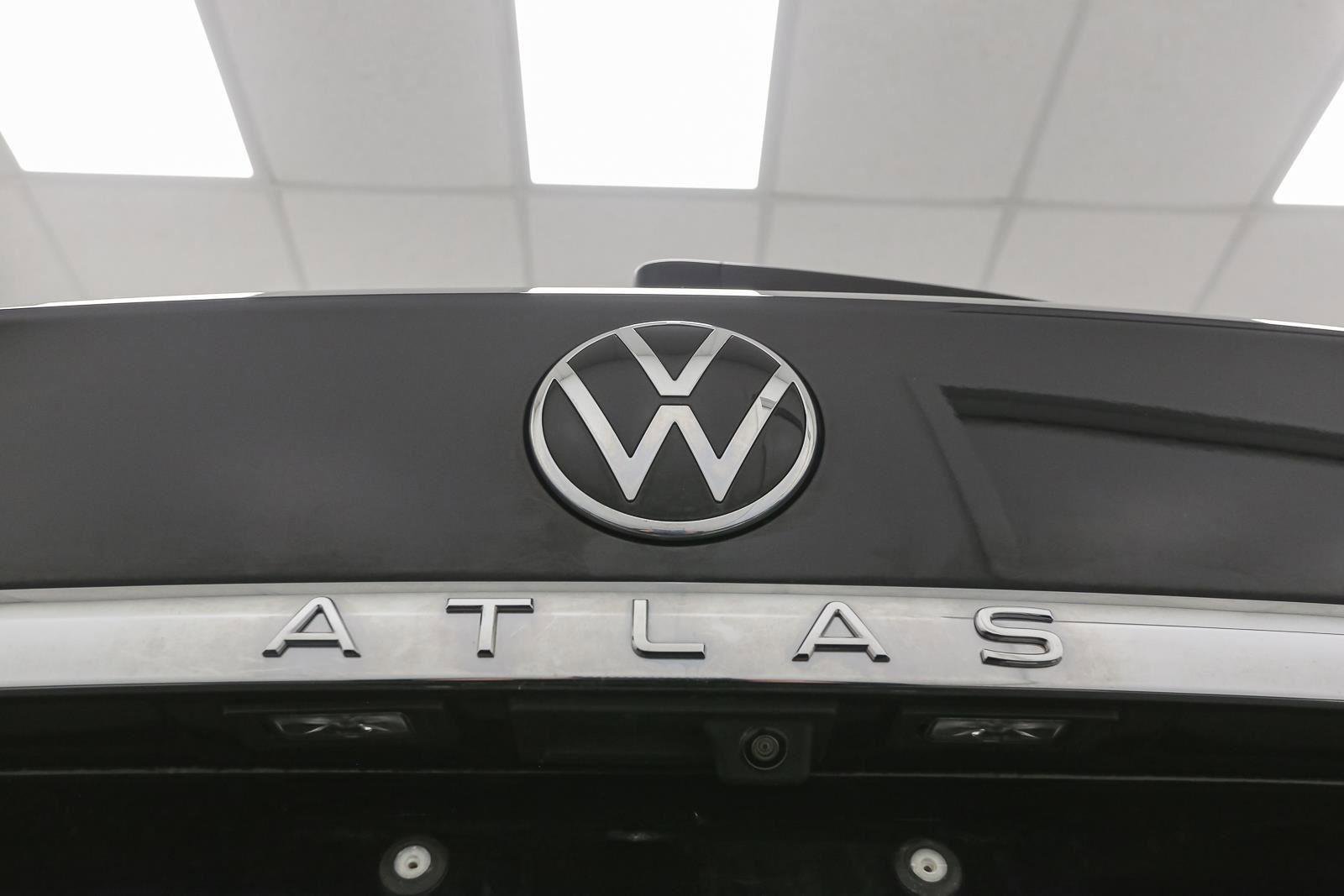 Certified 2023 Volkswagen Atlas Cross Sport SE image 15