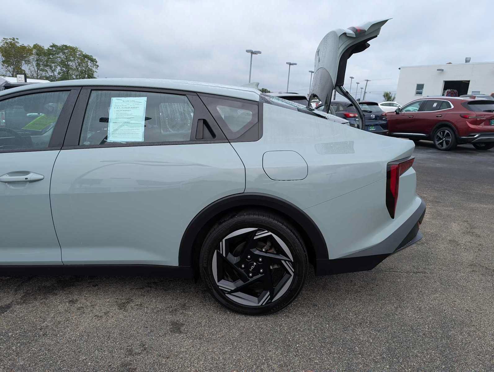 Used 2025 Kia K4 EX FWD image 11