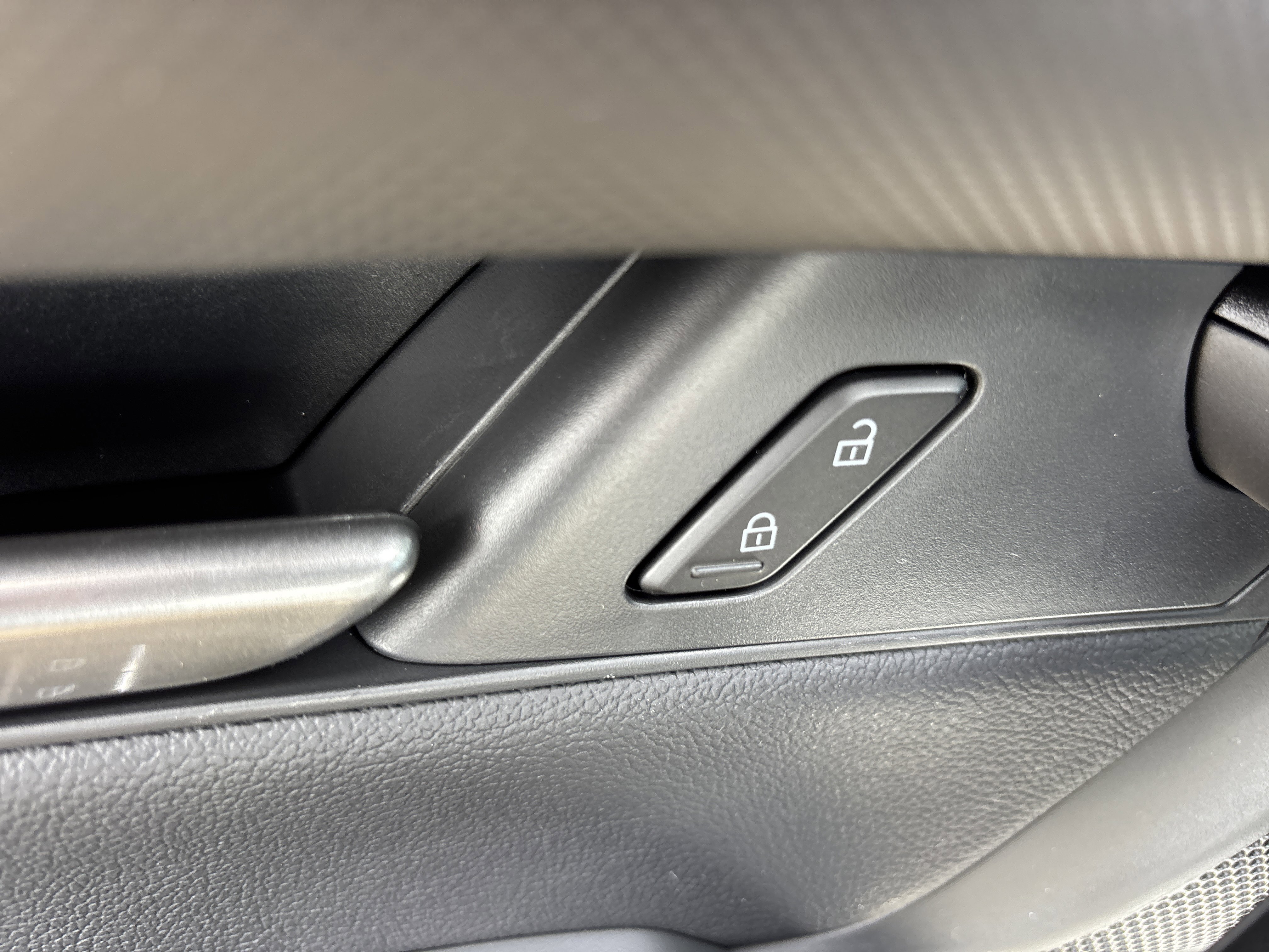 New 2026 MAZDA CX-50 AWD 2.5 S w/ Cargo Package image 19