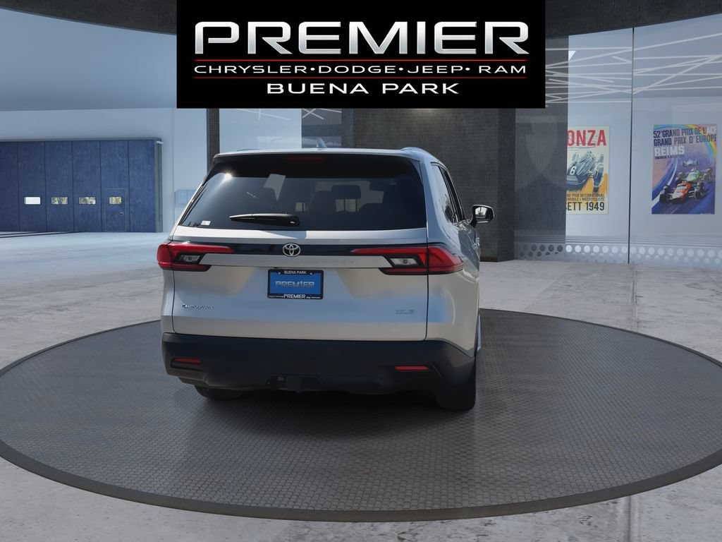 Used 2024 Toyota Grand Highlander AWD Hybrid image 7