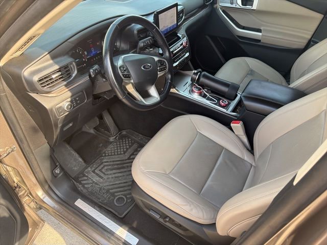 Used 2021 Ford Explorer Limited AWD/4WD image 5