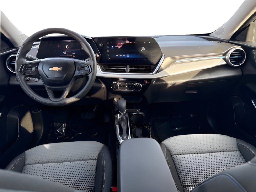 Used 2026 Chevrolet Trax LT FWD image 19