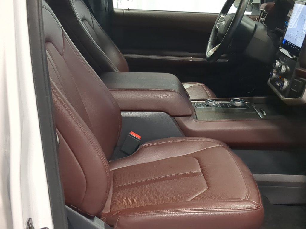Used 2023 Ford Expedition Limited AWD/4WD image 27