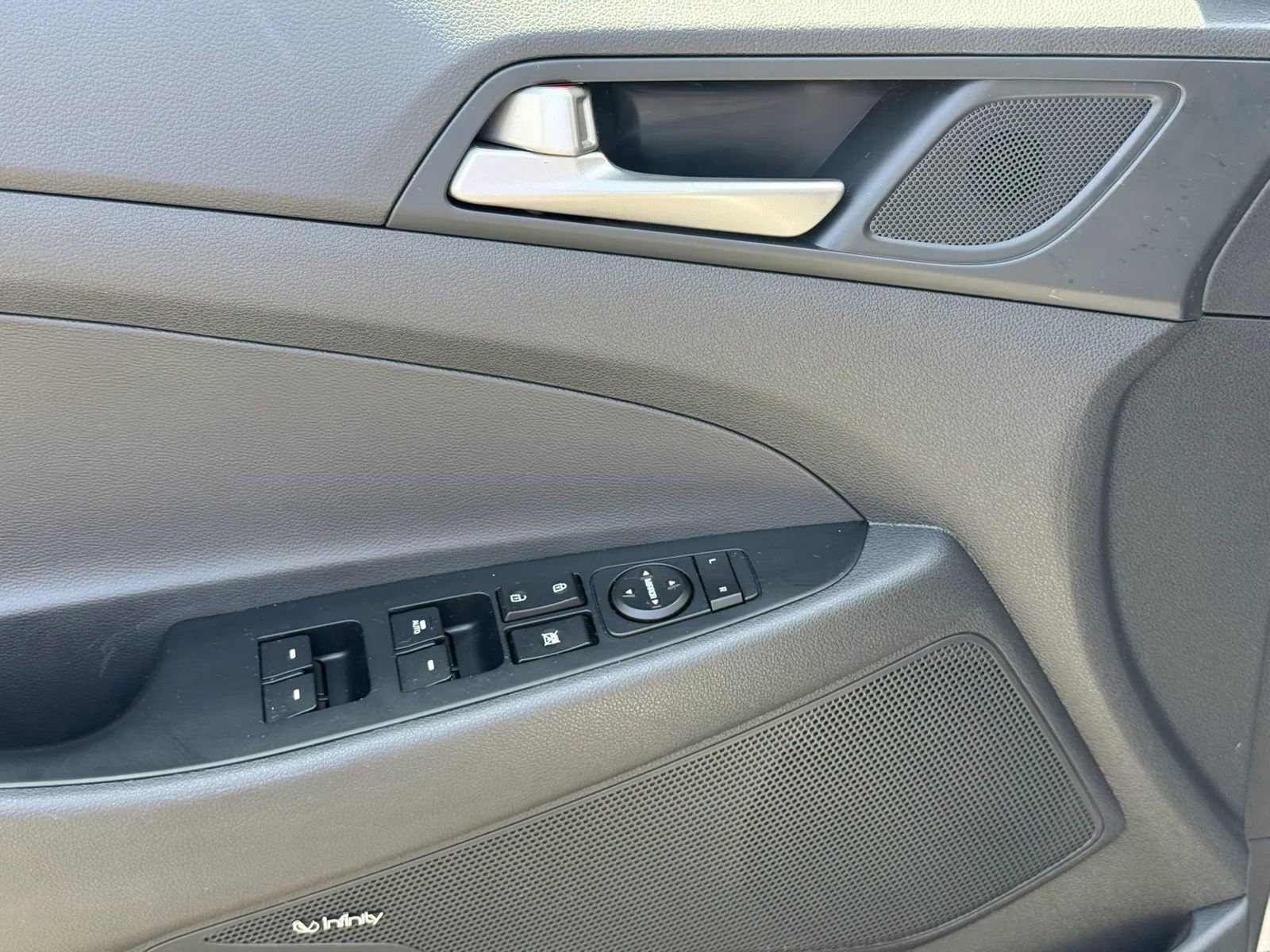 Used 2018 Hyundai Tucson SEL Plus AWD/4WD image 17